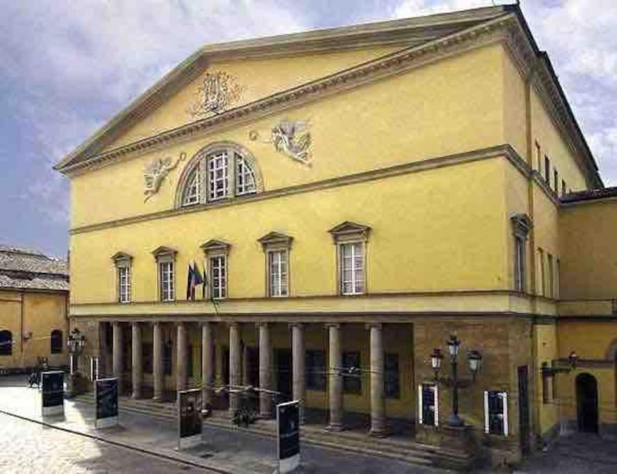 Charming Apartment In Parma/ Teatro Regio / Wifi Exterior foto
